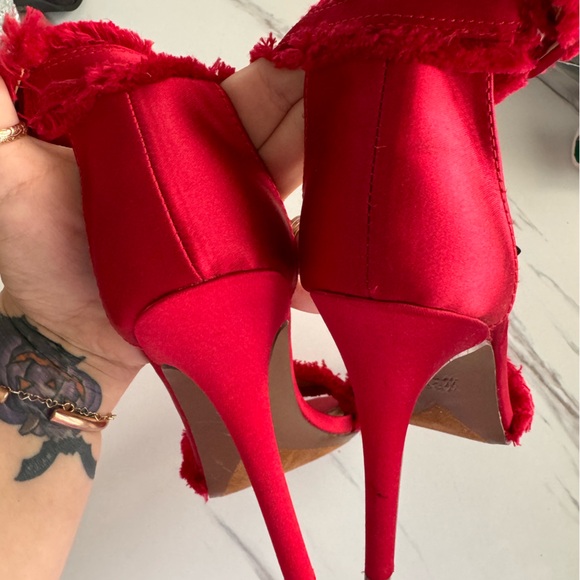 Who What Wear Red Fur Heels - Picture 5 of 10
